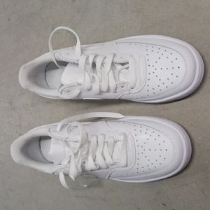 Woman's sneakers Nike Brand white size 8